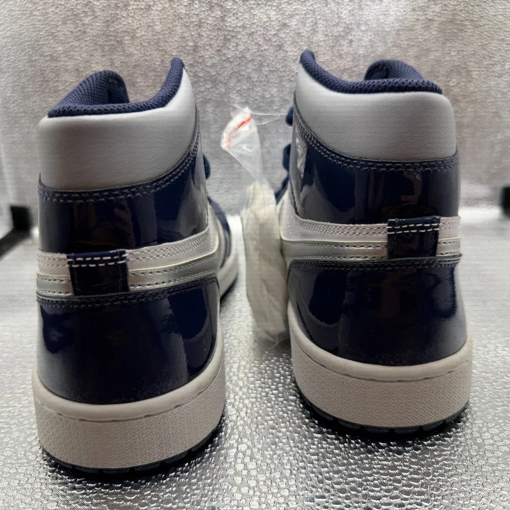 Size 9 Jordan 1 Retro High Silver Midnight Navy White Mens Shoes DQ0660-100